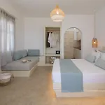 Maria's & شقة *