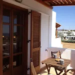 Maria's & شقة Agia Anna (Naxos)