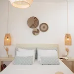 Maria's & Studios Apartment *