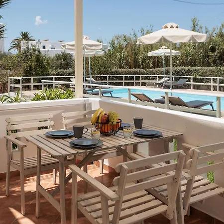 Maria's & شقة Agia Anna (Naxos)