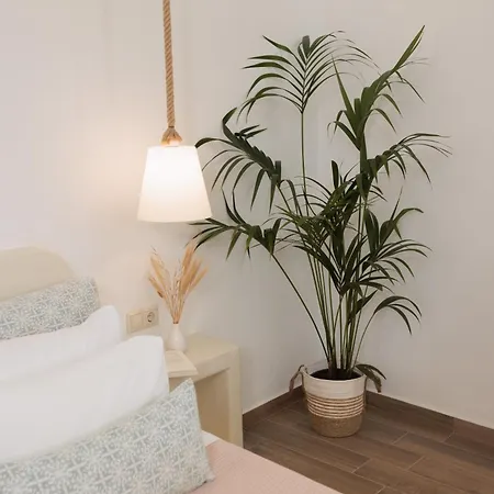 Maria's & Agia Anna (Naxos)