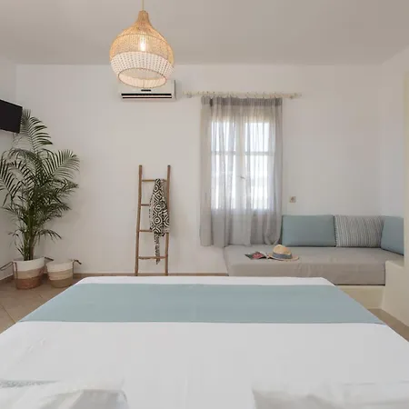 Maria's & Studios Apartment