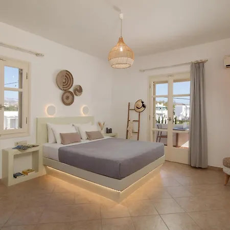 Maria's & * Agia Anna (Naxos)