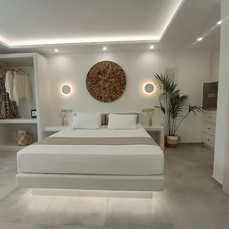 Maria's & Studios Apartment