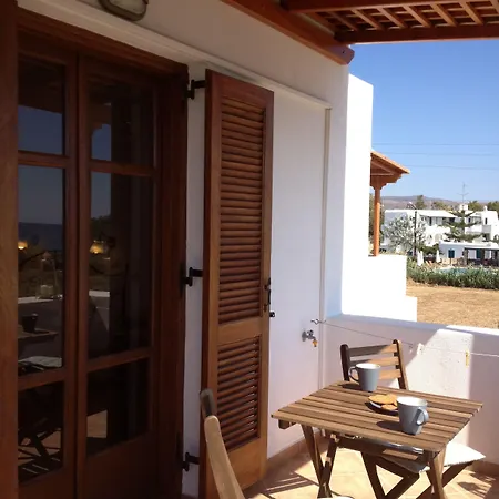 Maria's & Apartmán Agia Anna (Naxos)