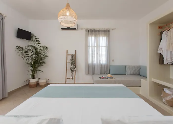 Maria's & Studios Apartment